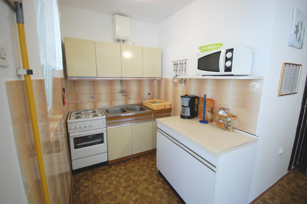 Apartments Jakobi By El-Pi Tours Njivice Kültér fotó